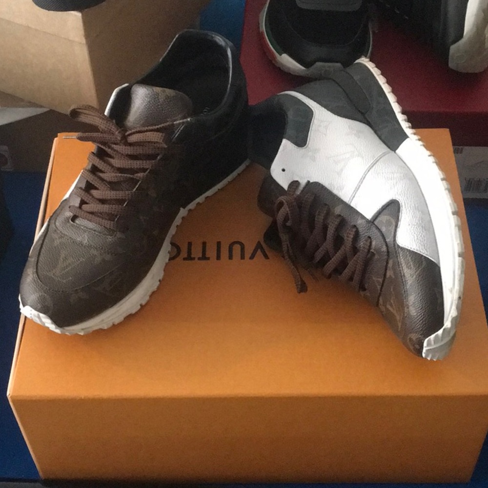 Multi pattern Louis Vuitton shoes sz7 (8-8.5 us)